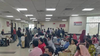 Hospitals in Gorakhpur were overcrowded after Holi. People fell ill after consuming adulterated food.