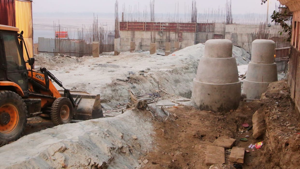 Redevelopment of Mahasmshan of kashi Chimney height platform enhancement and design discussed again
