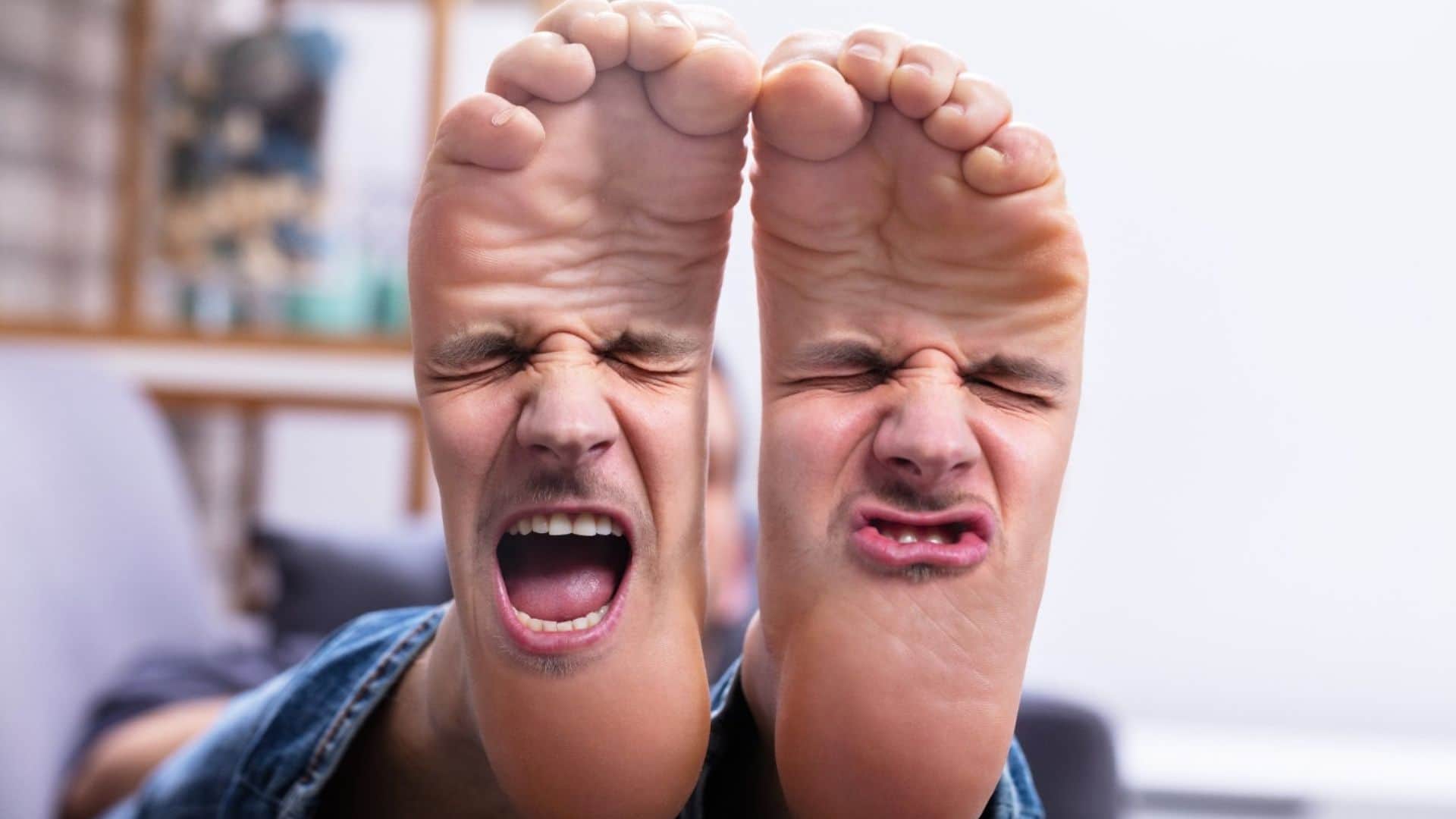 Embarrassed by Smelly Feet After Wearing Shoes Try These Simple Remedies to Eliminate Odor Naturally