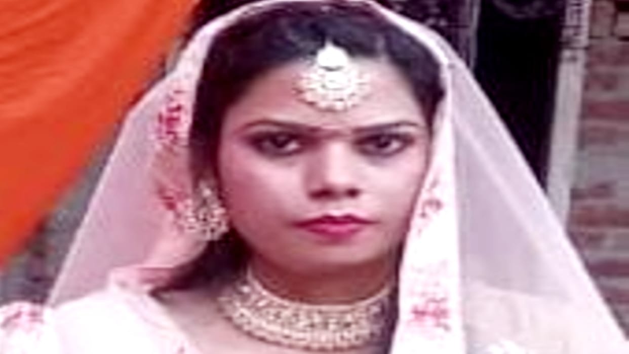 Bareilly nurse dies her dead body found in hospital room