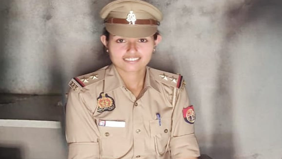 Kanpur: IC Four to honor female SI of Cyber Police Station