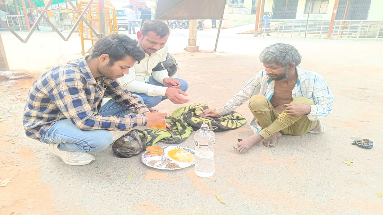 An abandoned patient kept suffering for five days in the SRN hospital premises