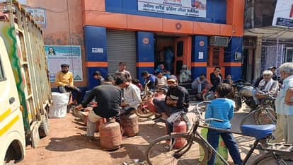 Domestic gas cylinder prices and booking times