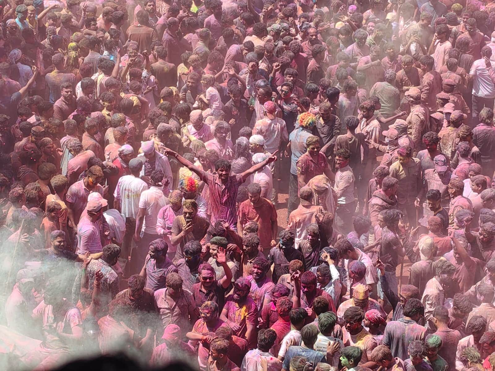 Indore Ger 2026: Tori Corner Procession Kicks Off Rangotsav First Group Reaches Rajwada