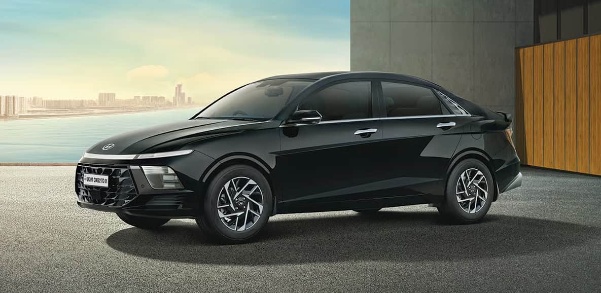 SUV Dominate India Car Market FY26: Sales Surge, Hatchbacks Decline as Consumer Preference Shifts