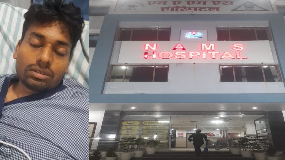 Meerut: A young man admitted in the hospital jumped from the first floor by breaking the window glass