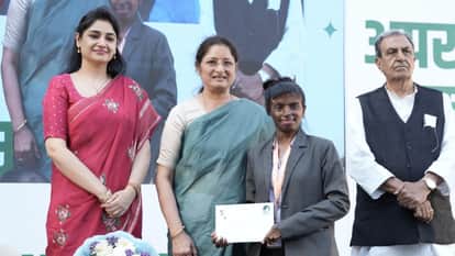 Aparajita Samman Union Minister Annapurna Devi says struggle of acid attack survivors inspiring