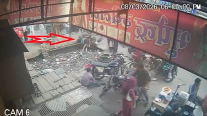 Bike falls into open drain in Hapur, two children and their passengers narrowly escape IN Hapur