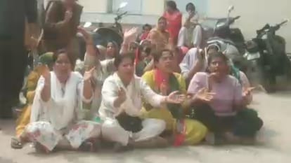 गोलीकांड को लेकर प्रदर्शन