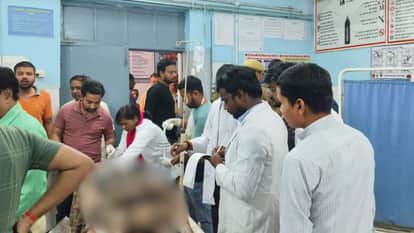 laborer burnt to death after an altercation at village head house in bhadohi