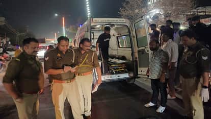 Man carrying food was trampled by truck in Hapur and died