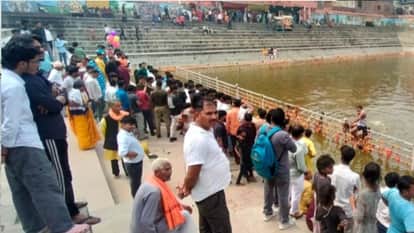 Devotees died after drowning in pond of Sheetla Chowkiyan Dham