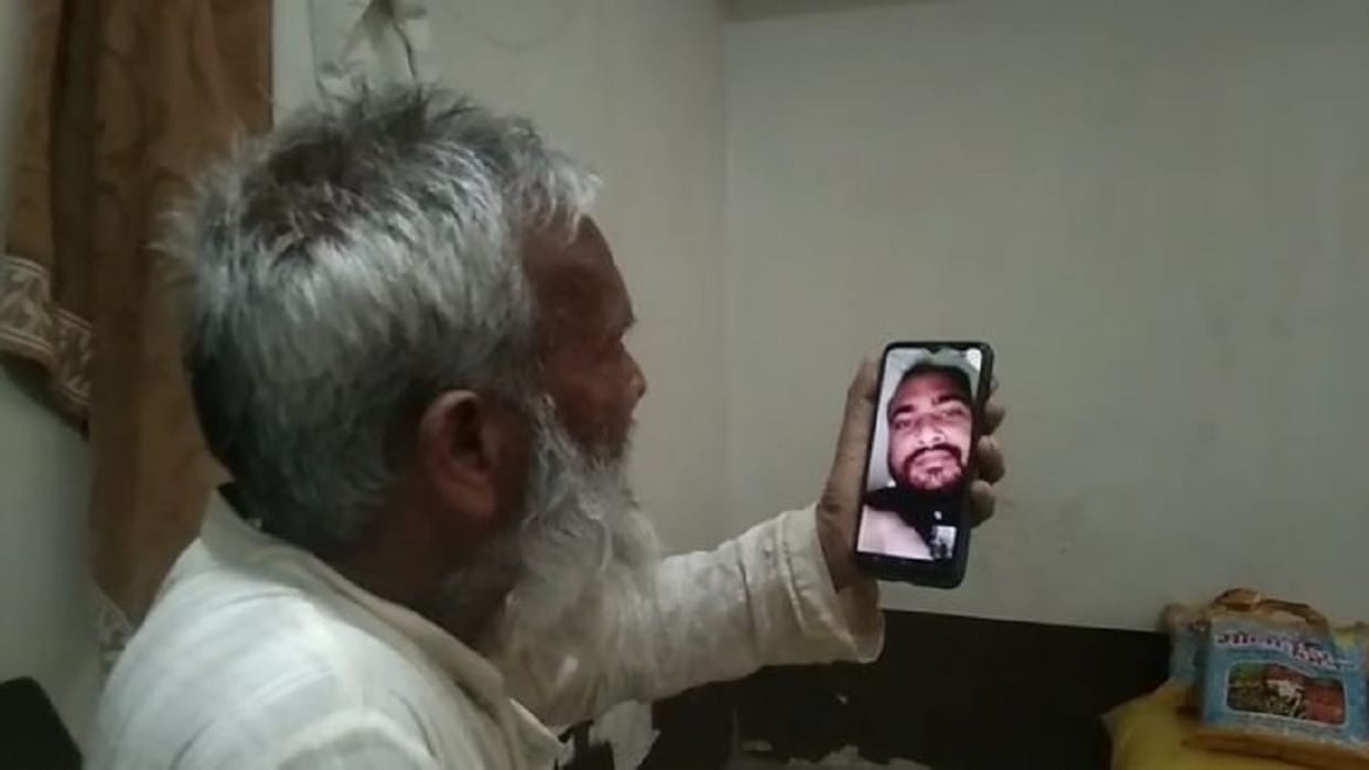 man of Shahjahanpur stranded in Abu Dhabi described the conditions in the war-torn areas