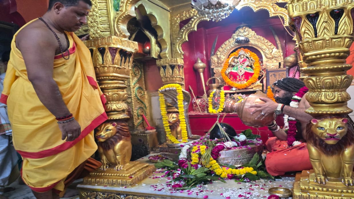 Special rituals for world peace at Shri Bade Hanuman Temple and Baghambari Math