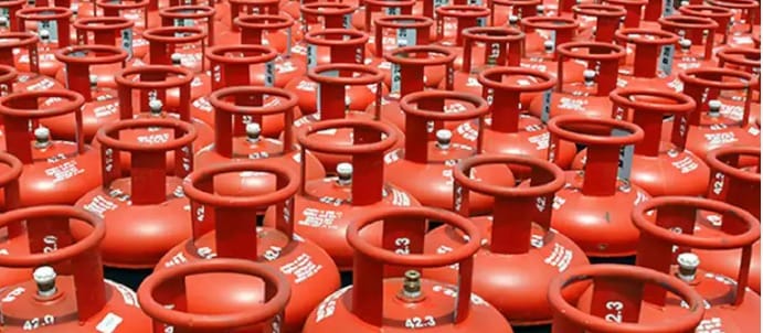LPG Shortage Hits Jaipur; Commercial Cylinder Supply Halted