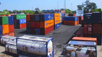country export business is suffering under heat of war, with 40,000 to 45,000 containers stuck mid-way