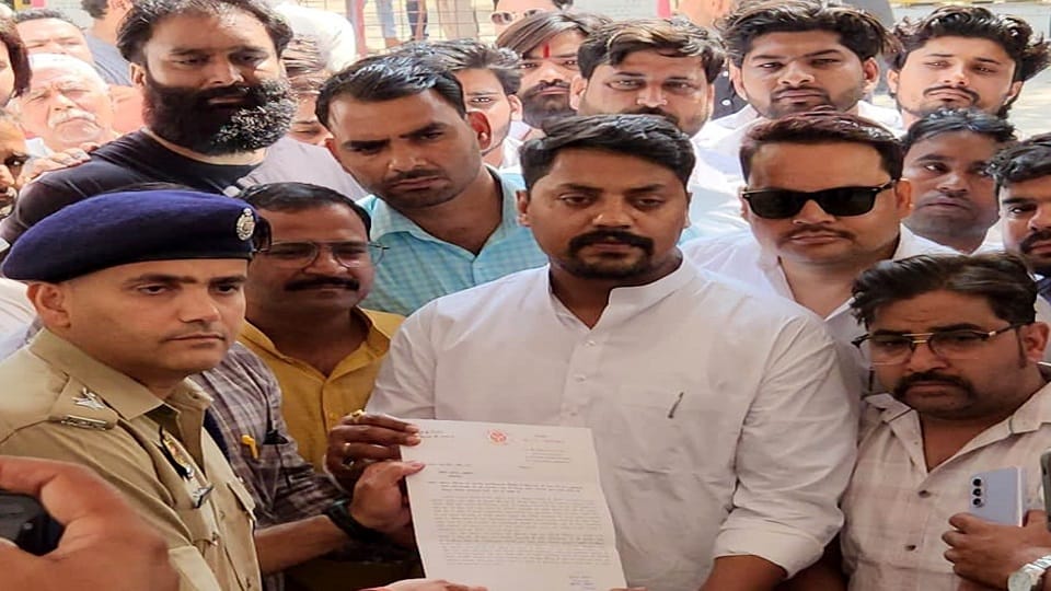 Khair MLA files complaint against Maulana for making objectionable remarks