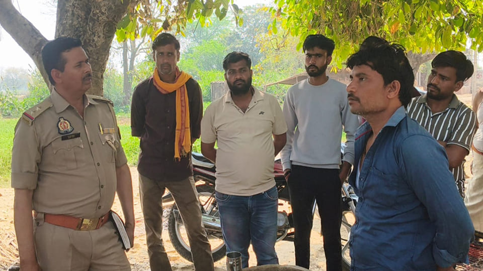 Auraiya: convicted prisoner on parole for his son's wedding died without informing the police.