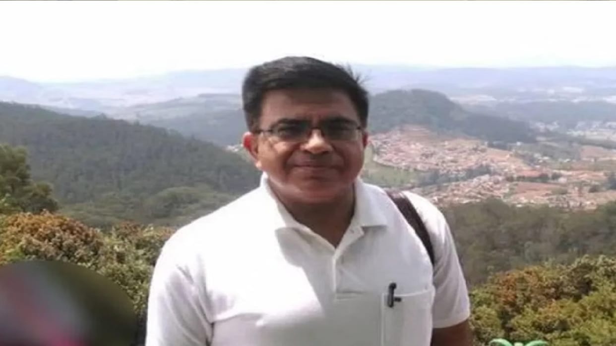 Former IAS Anil Tuteja gets a setback from Supreme Court, his plea for simultaneous bail in all cases rejected