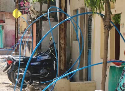 Indore: Now the people of Bhagirathpura are troubled by the water crisis, a new line has been laid, but the re