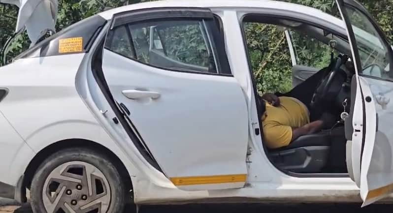 Two dead bodies found inside a car in Narela Industrial Area delhi