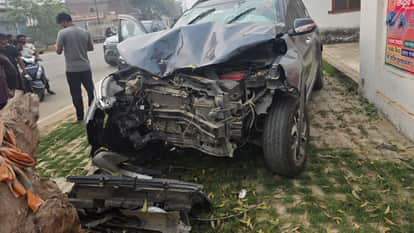 Big road accident in Varanasi 5 people seriously injured