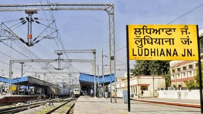 Jewellery worth Rs 10 lakh stolen from family travelling in AC coach of train to Ludhiana