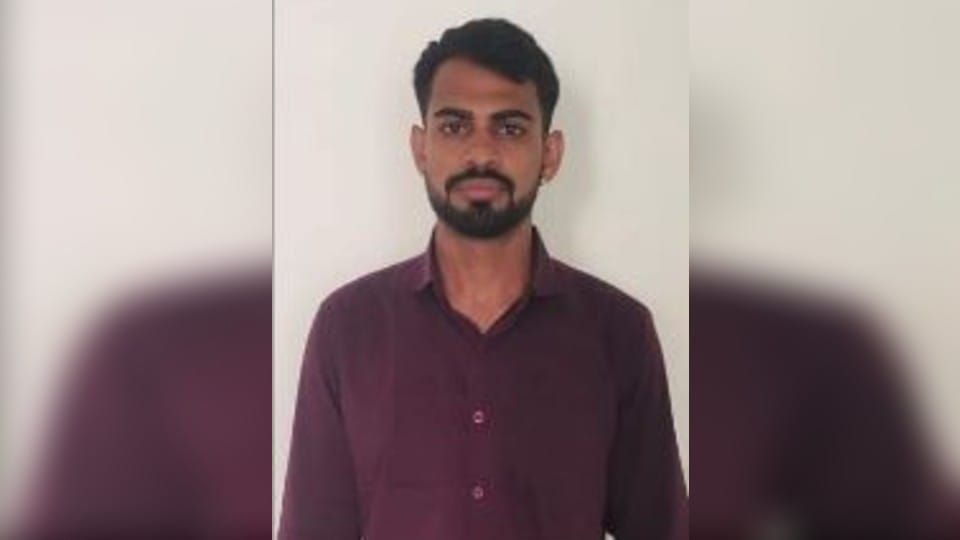 UP ATS arrests Navy personnel for spying for ISI