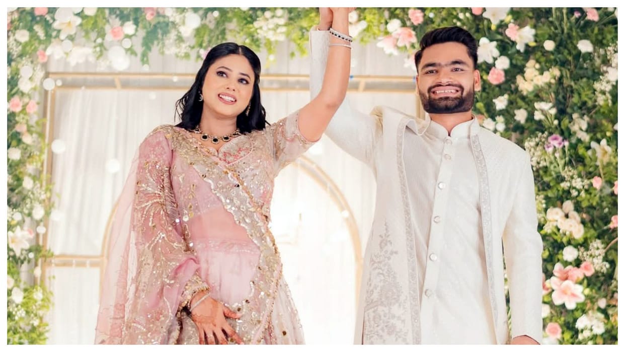 T20 World Cup 2026 Rinku Singh Forgets Fiancee Priya Airport Video Goes Viral Watch