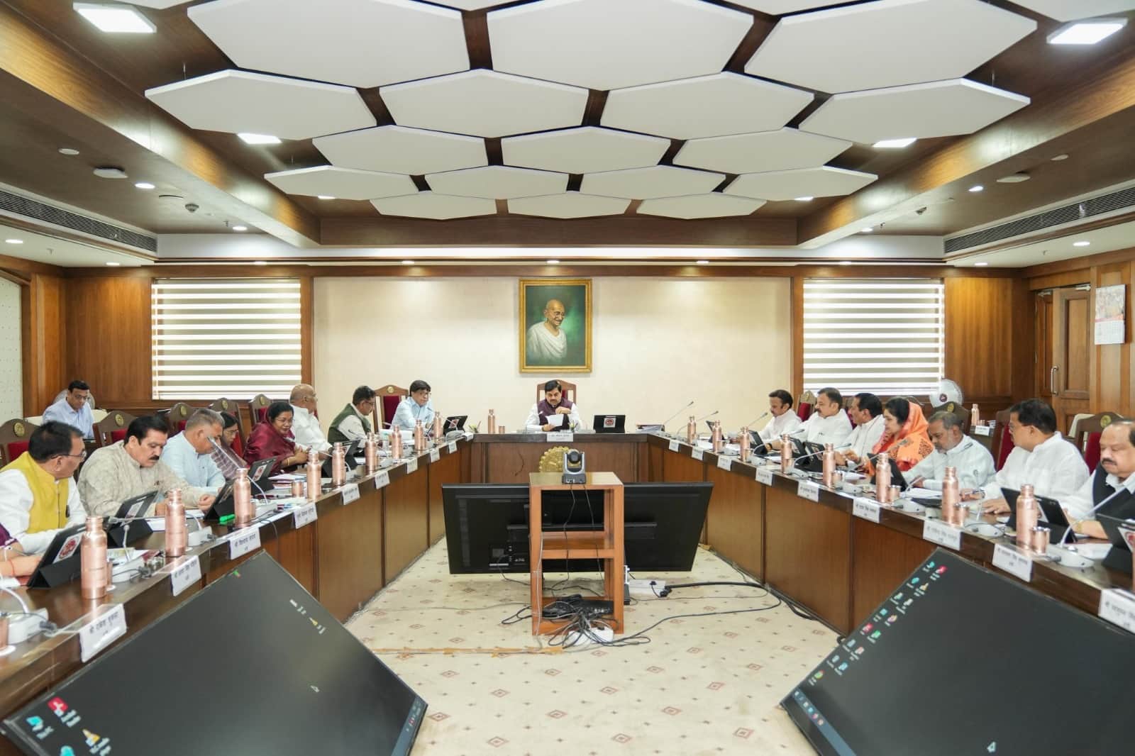 सीएम डॉ. मोहन यादव की अध्यक्षता में कैबिनेट बैठक