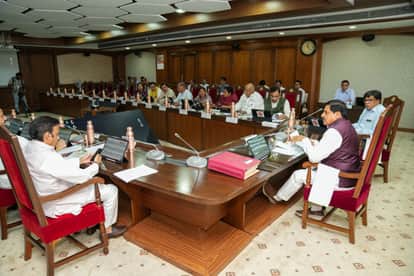 Cabinet: CM Young Interns for Good Governance Program: 4,865 youth will be selected, will get Rs 10,000 every