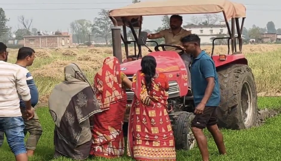 Farmers and women protested against the destruction of the unseasonal paddy nursery at Shakti Farm