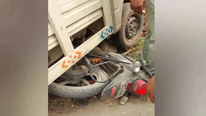 Tata Magic hits bike in Deoria, middle-aged man dies