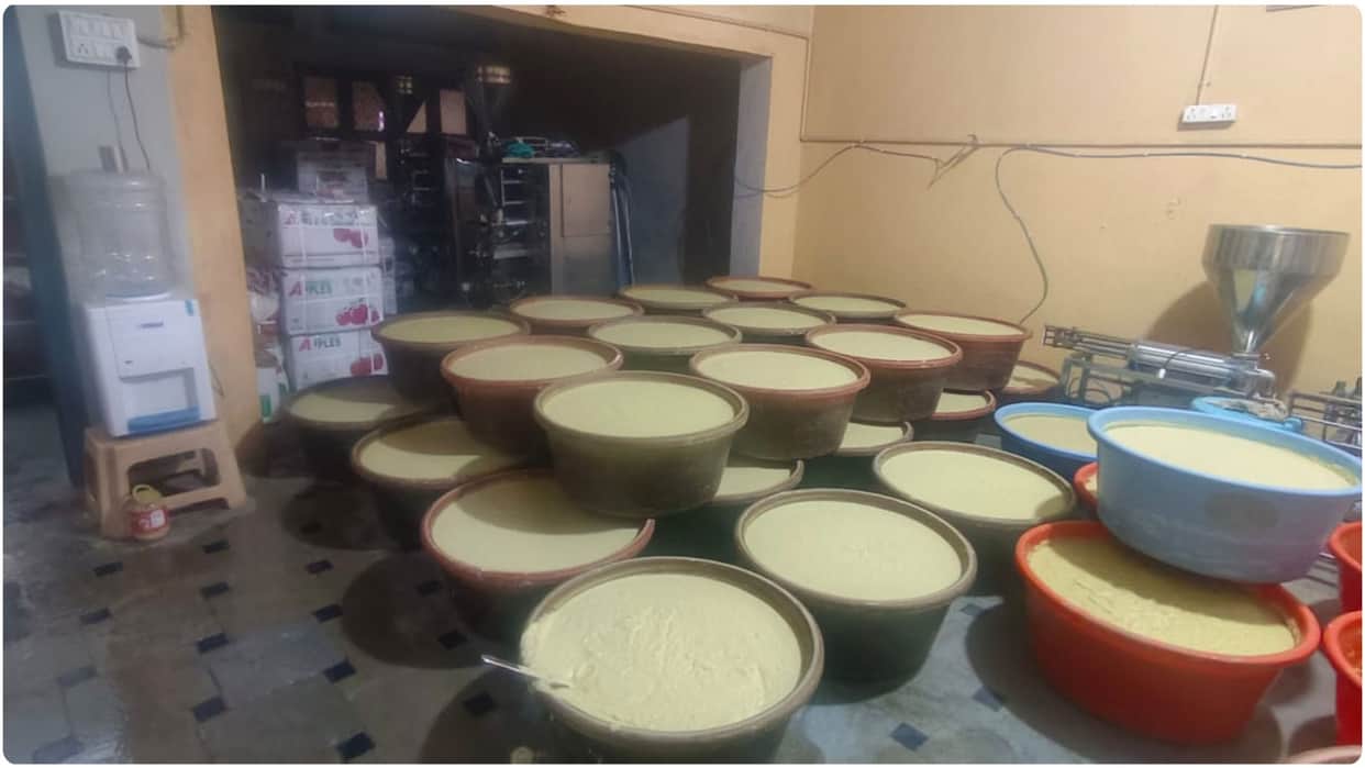 Fake and Adulterated Milk, Paneer and Khoya Seized Ahead of Raksha Bandhan