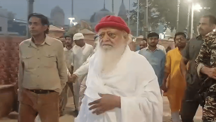 Ayodhya: Asaram Bapu visited Ram Lalla and said, Ayodhya is the best among the seven cities.