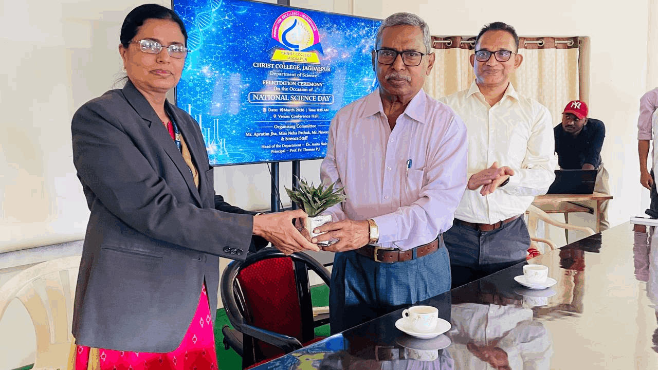 डॉ. बी सूरी बाबू को किया सम्मानित