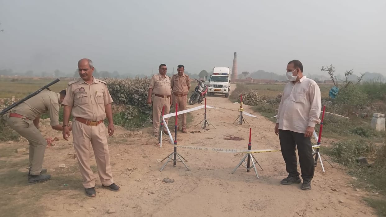 Dead body of labourer found drunk after an argument with his wife in bhadohi