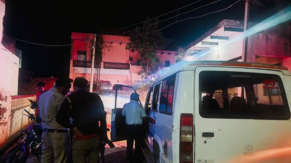 Indian Navy Sailor Adarsh Kumar Arrested for Allegedly Spying for Pakistan’s Isi, Know Details in Hindi