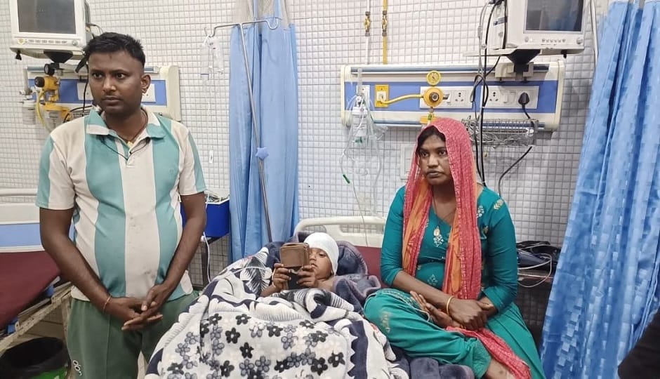 Leopard attacks Kashipur village; mother runs to save child's life