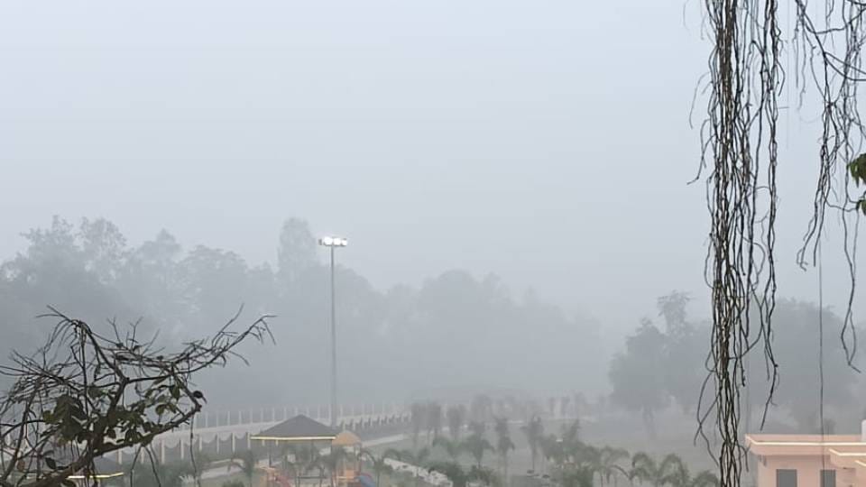 humid easterly wind cast haze over UP with drizzle expected this weather returned in March after 18 years