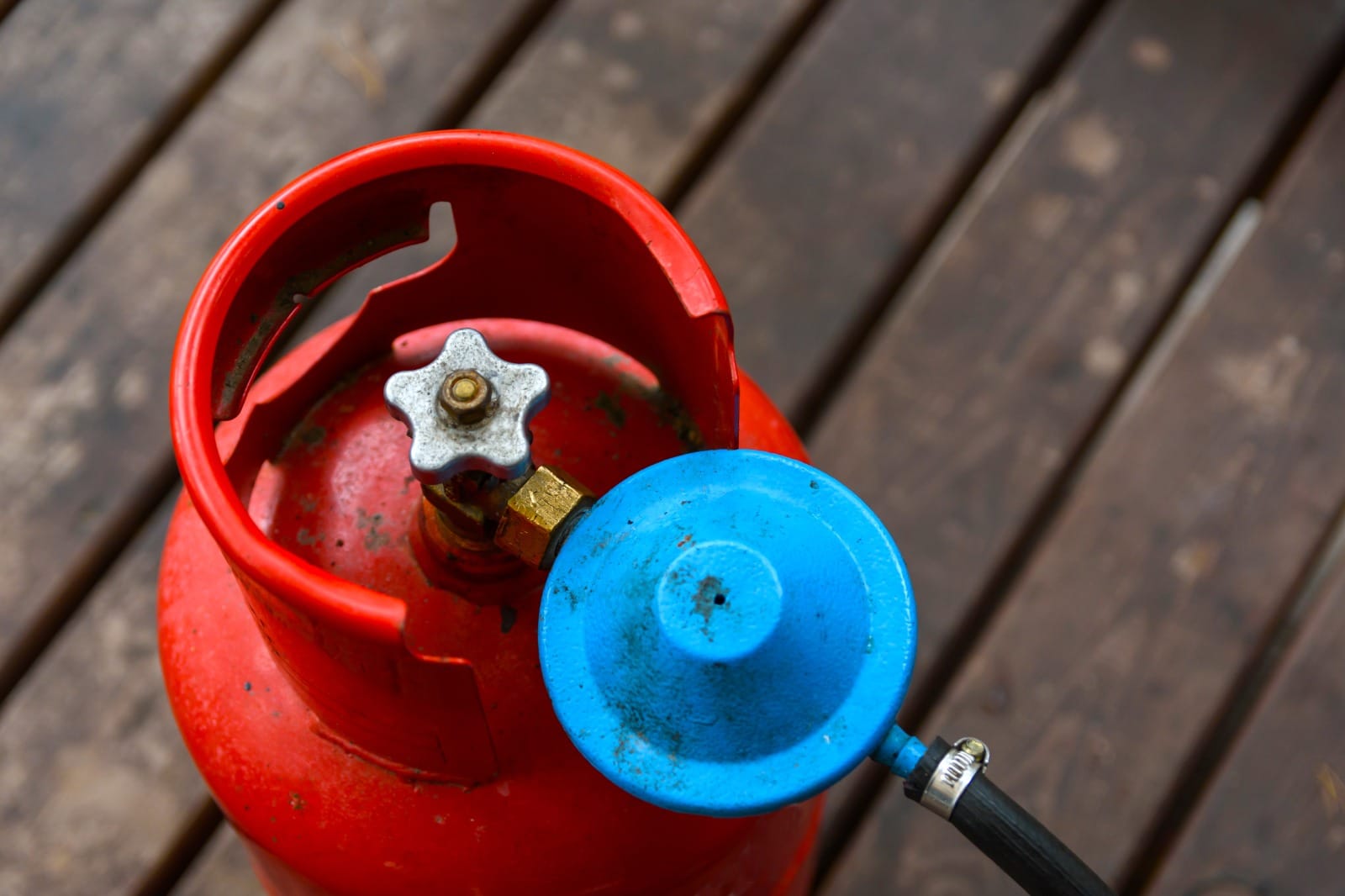 LPG Gas Cylinder customer care helpline numbers details in hindi