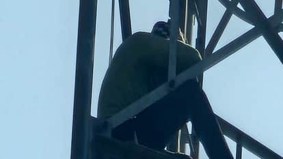 Youth Climbs Tower in Agra Demands to Meet Girl Before Coming Down