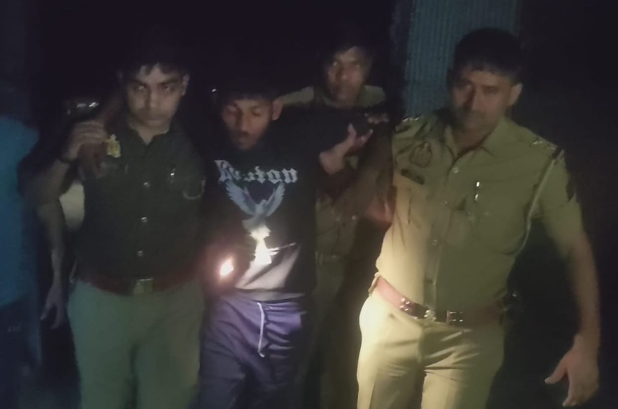 Two Bike Robbery Accused Injured in Police Encounter Arrested in Tundla