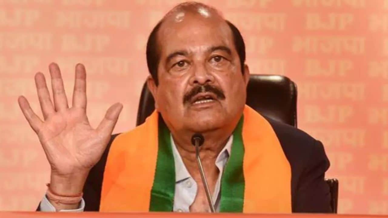 राज्यसभा सांसद हर्ष महाजन।