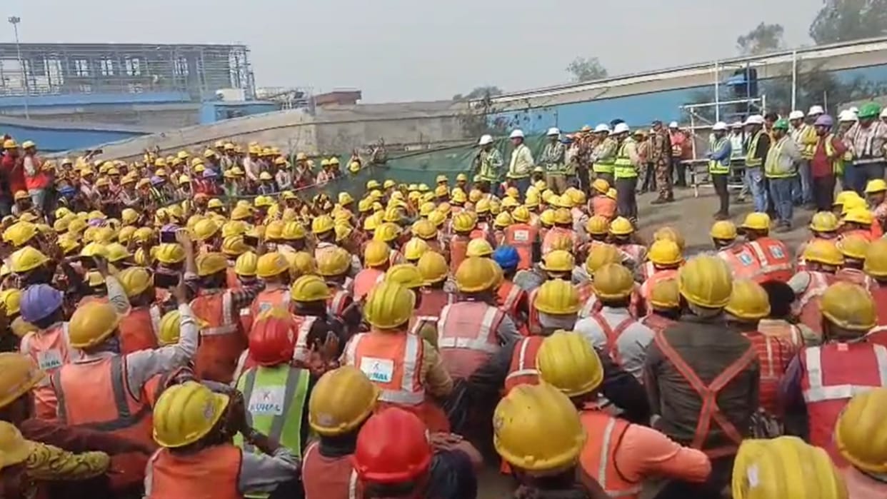 workers staged protest at NTPC Rihand project premises in sonbhadra