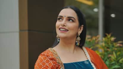 Kerala HC quashes Obscenity case against actor Shweta Menon