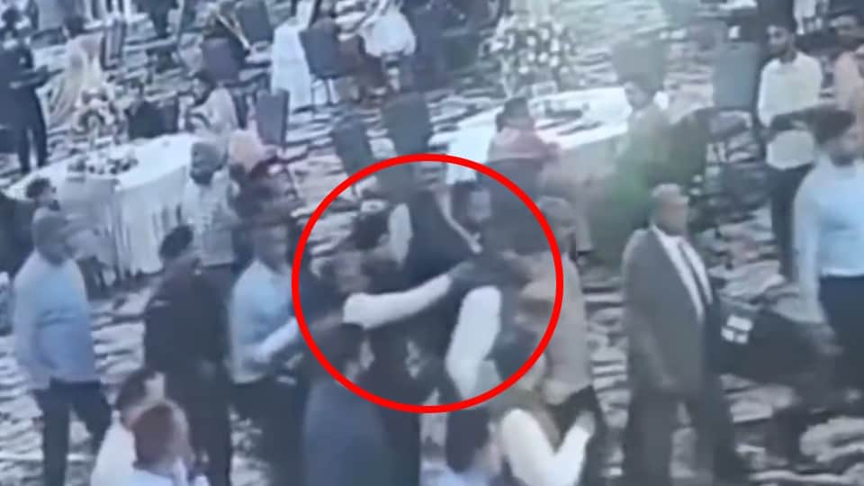 Farooq Abdullah Attacks News Security Breach at VVIP Wedding Despite Z+ Details in Hindi