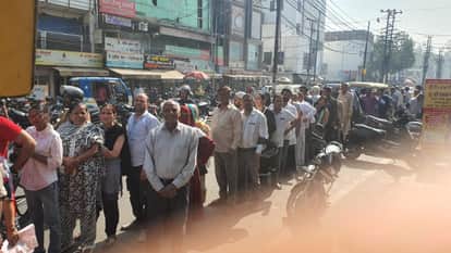 Israel-Iran War: Long queues at LPG agencies amid gas shortage rumours in Saharanpur