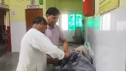 Hamirpur Married woman upset by assault jumps into pond with child innocent dies and mother critical