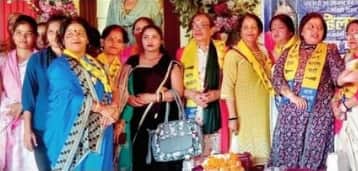 Kanpur Congress takes to streets over gas crisis protesting with empty cylinders AAP to protest on March 14